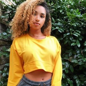 Yellow long sleeve cropped shirt